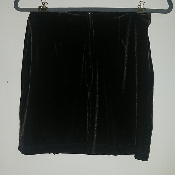 Shasha Collection Skirt - Picture 3 of 5